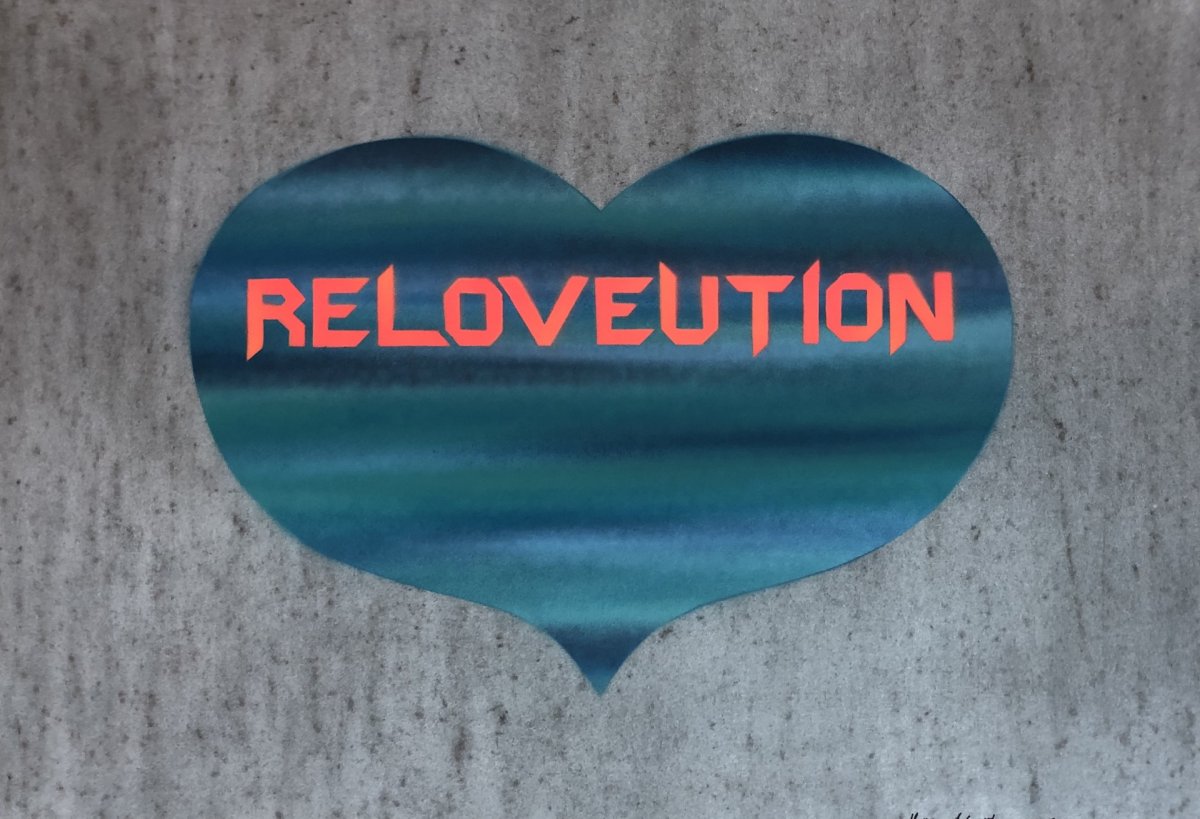 reloveution-5-thisisnotaboutaname-popart-streetart-urbanart-galerie-hamburg-popstreetshop